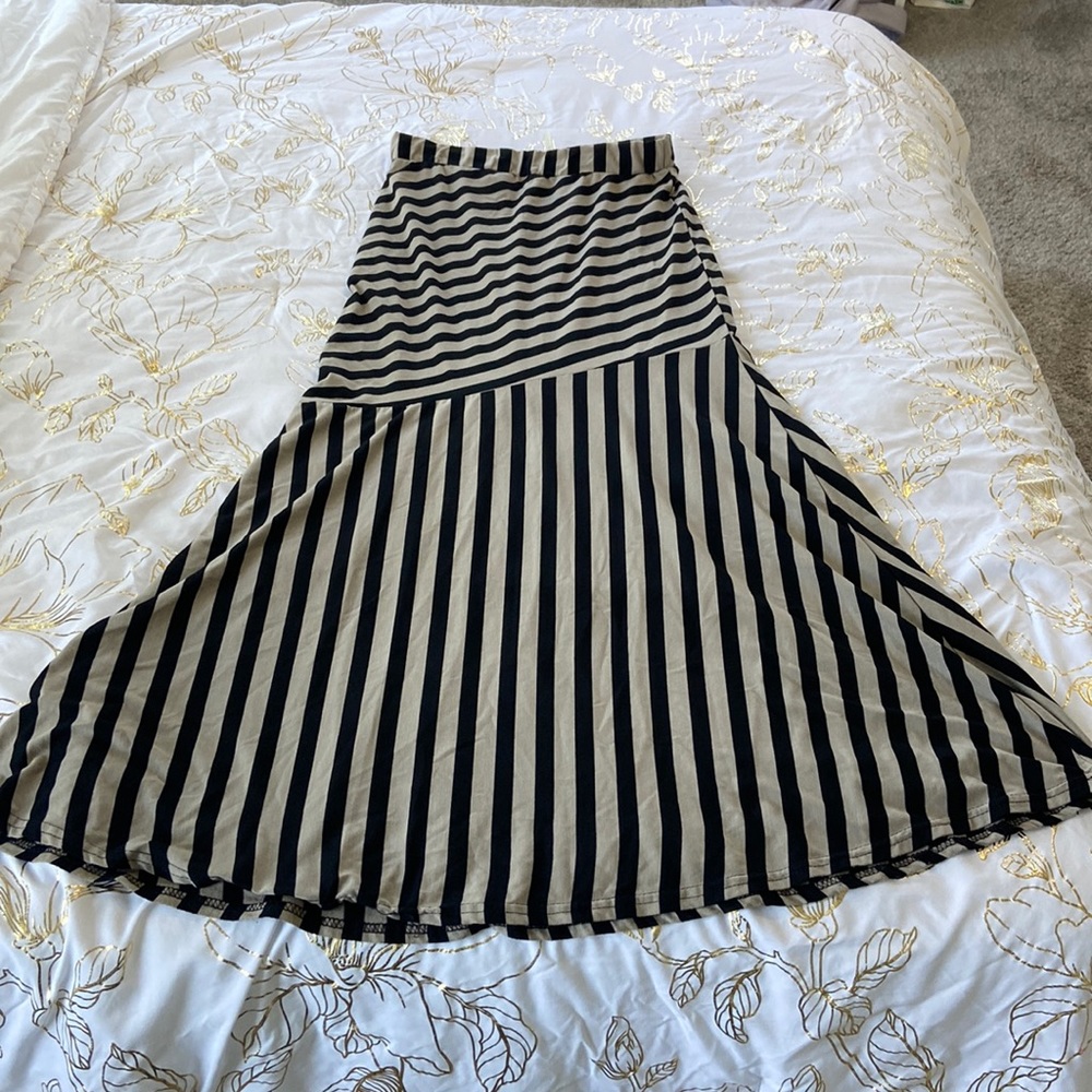 Maxi skirt